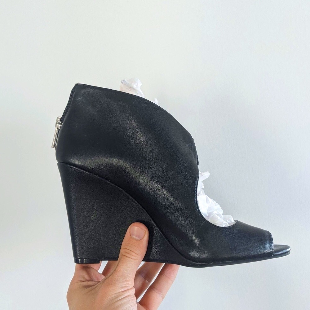 Jessica Simpson Monika Wedge 8.5, NWOT